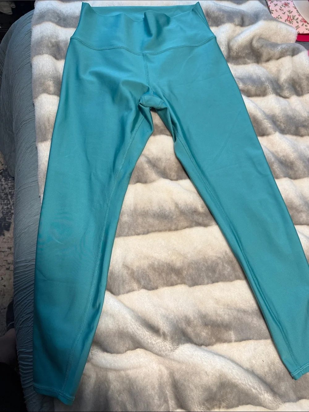 NWOT Alo Yoga 7/8 High-Waist Airlift Legging Ocean Teal